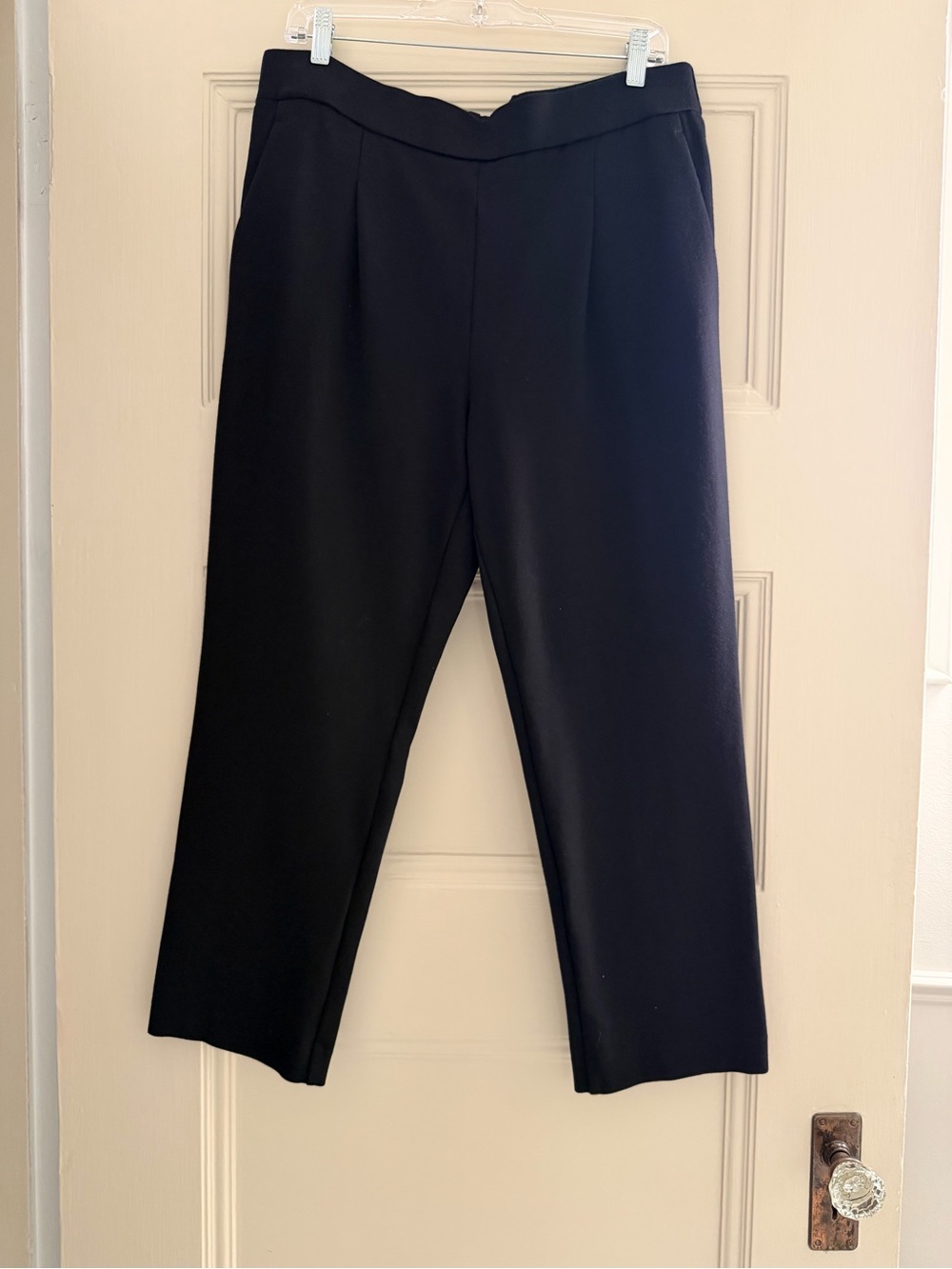 Ann Taylor Factory Straight Leg Ankle Pants - Black - Large